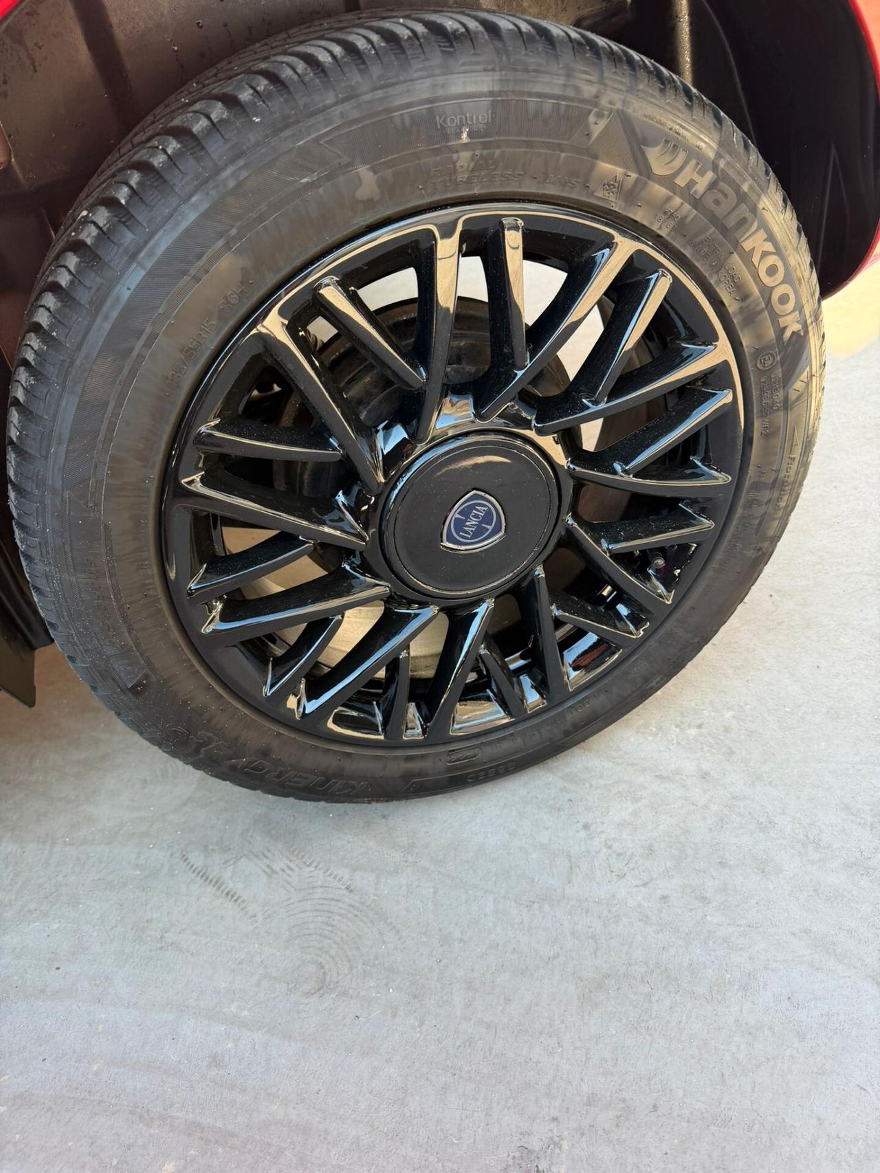 Lancia Ypsilon 1.2 69 CV 5 porte Platinum