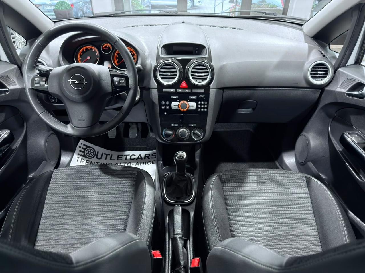 OPEL CORSA 1.2 86cv 110.000km 2014 NEOPATENTATI