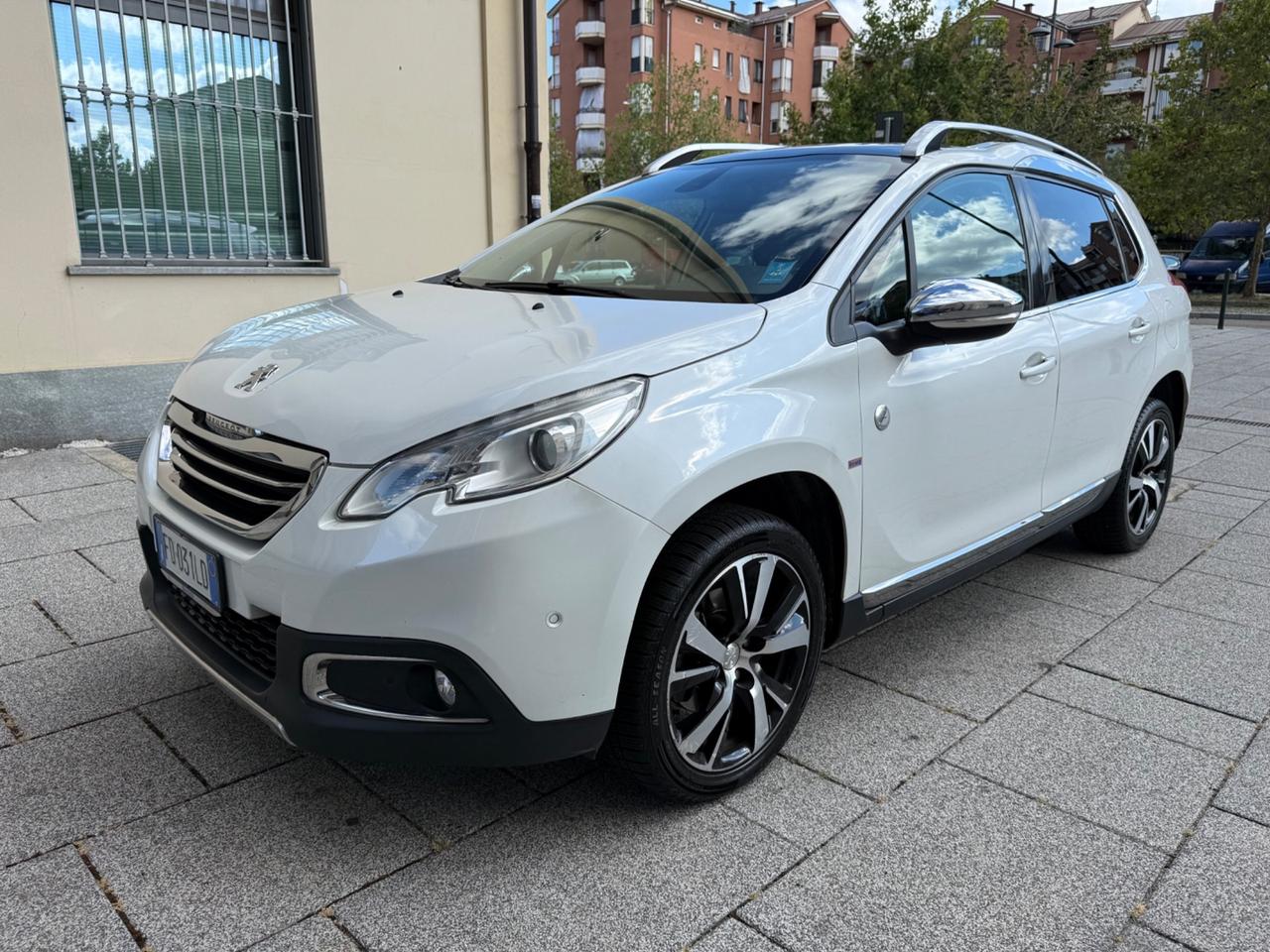 Peugeot 2008 BlueHDi 120 S&S Allure