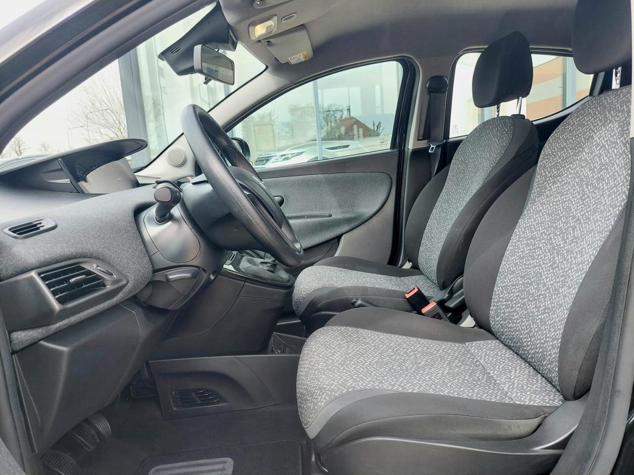 LANCIA Ypsilon 1.0 FireFly Hybrid Silver - 2023