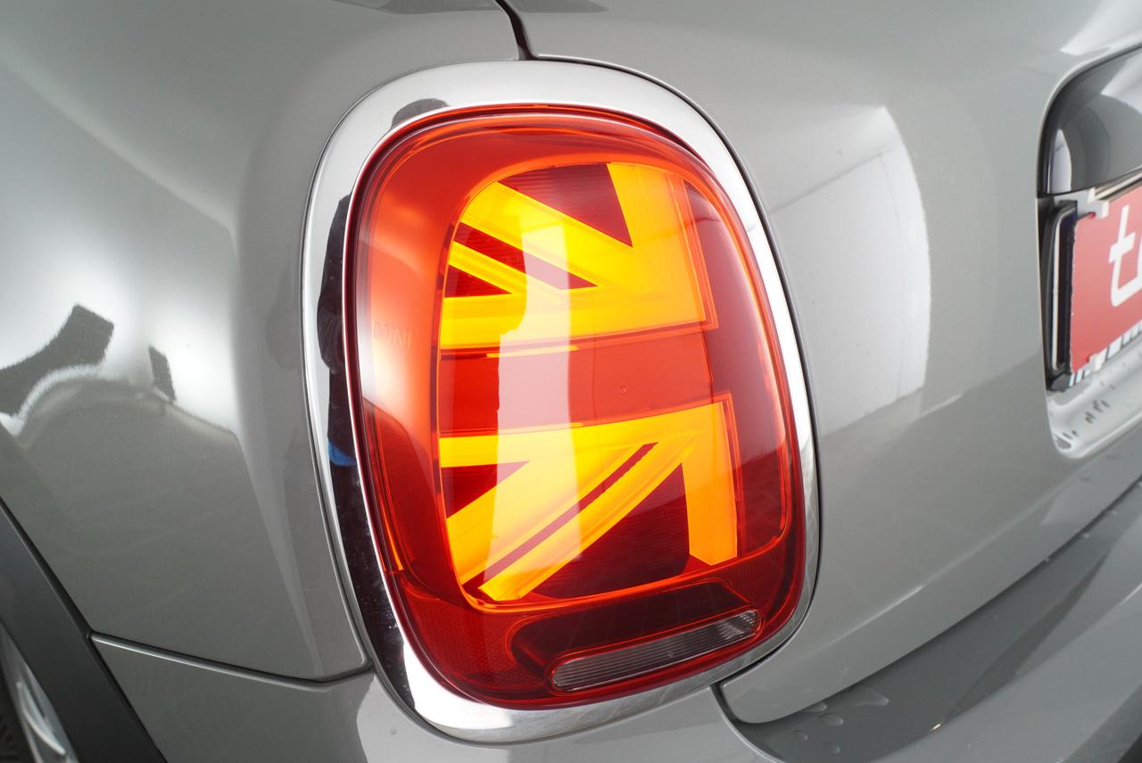 MINI Mini 5 porte (F55) 1.5 Cooper Essential 5 porte