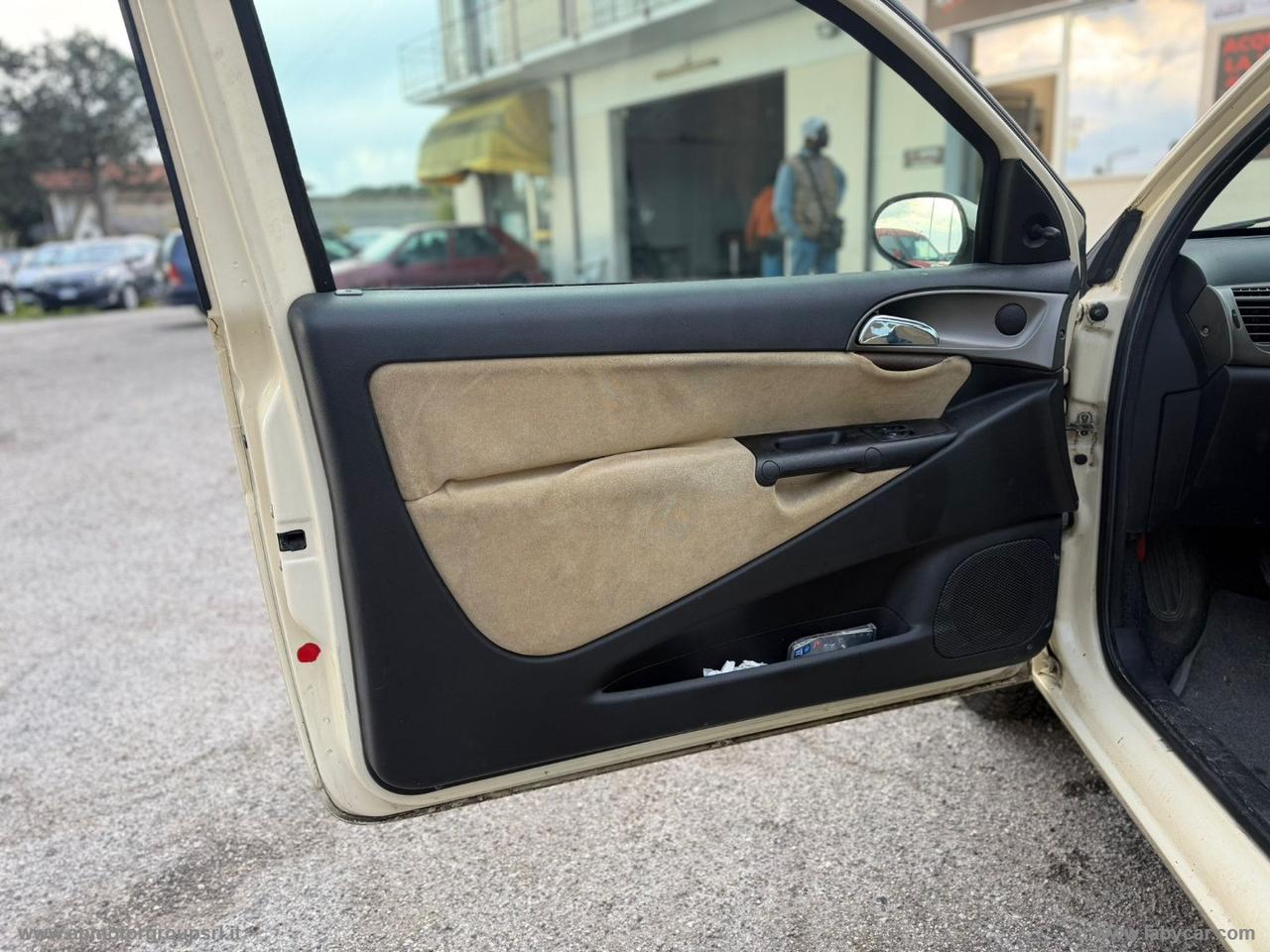 LANCIA Ypsilon 1.2 Oro