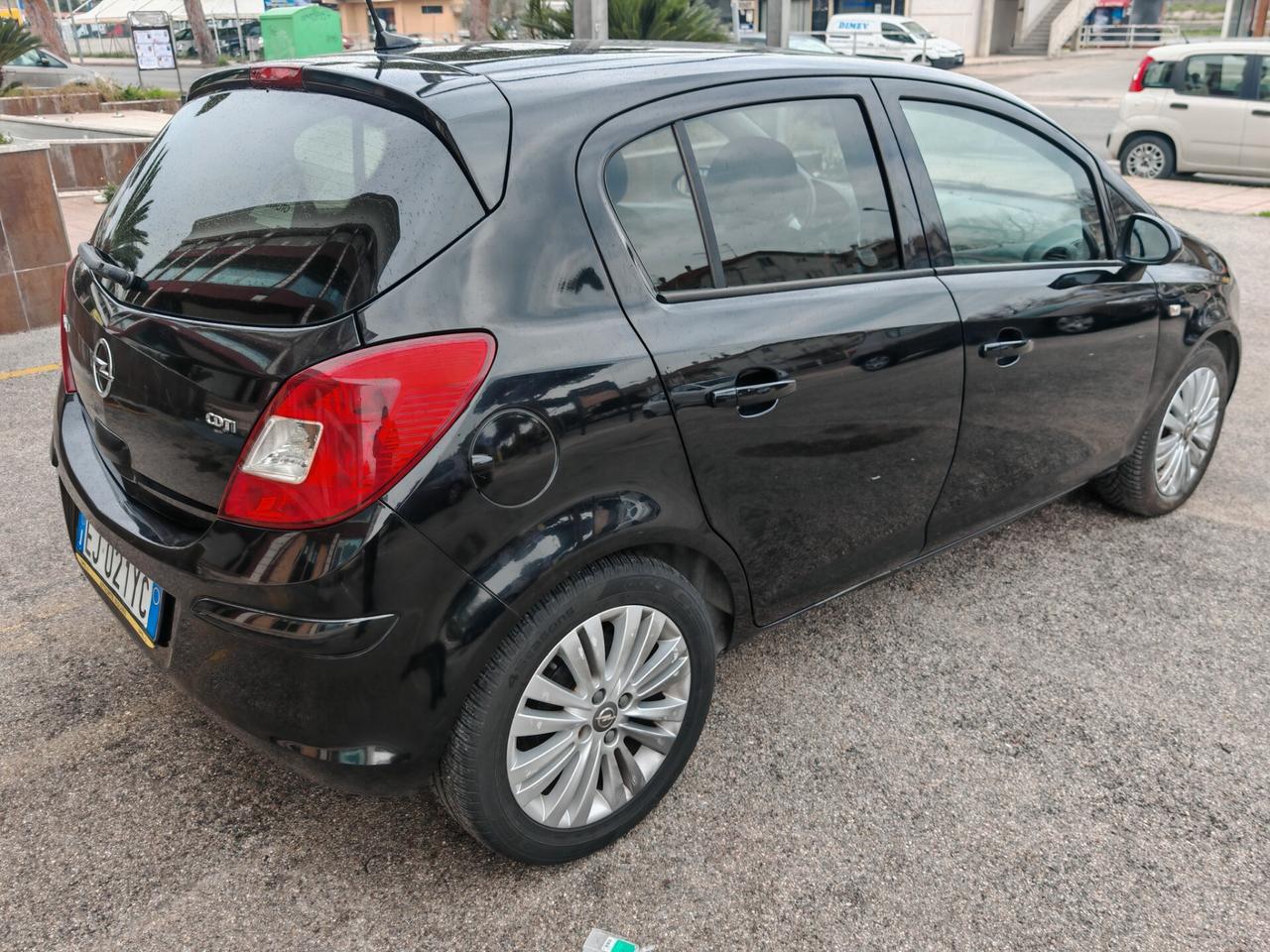 Opel Corsa 1.3 CDTI 95CV uni prop, mai incide, ok neopatentati