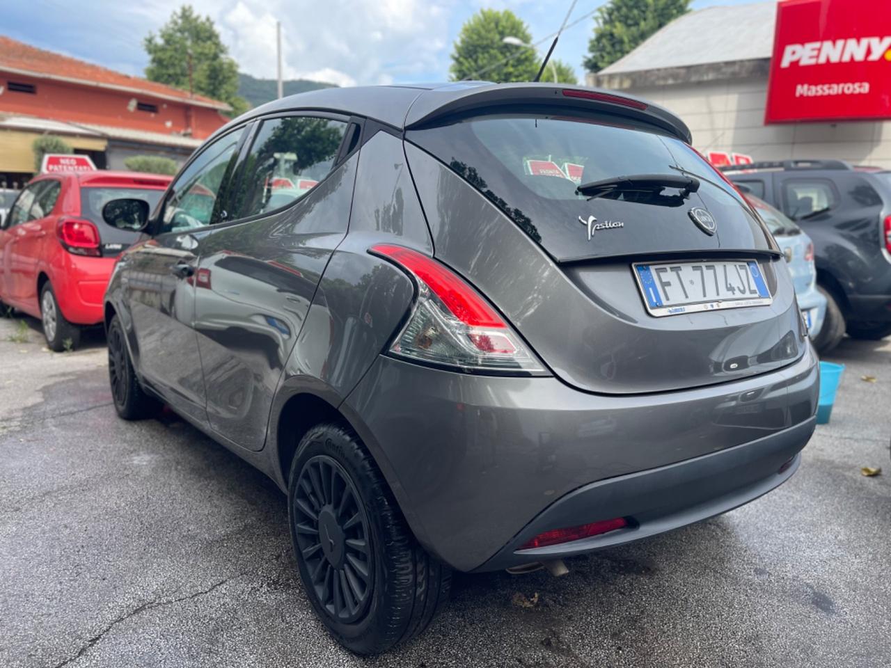 Lancia Ypsilon 1.2 69 CV 5 porte GPL Ecochic Elefantino Blu