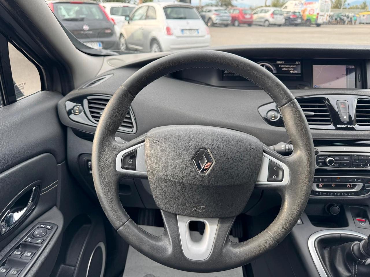 Renault Scenic XMOD 1.5 DCI 110CV 2012
