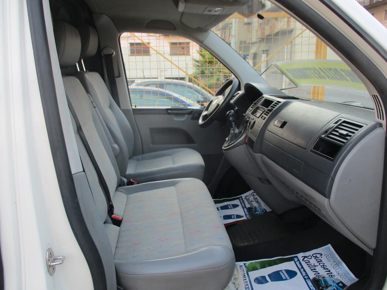 VW TRANSPORTER 2.5 TDI MOLTO BELLO 2009