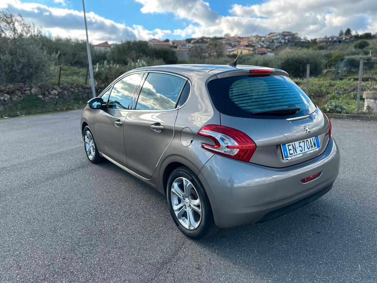 Peugeot 208 1.2 B/GPL 82 CV 5 porte