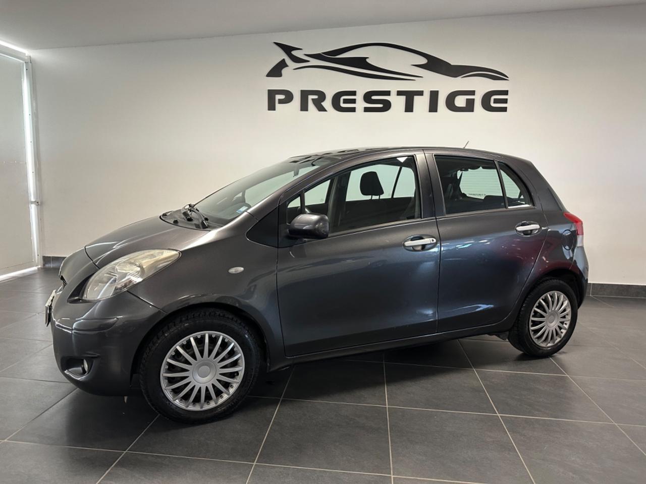 TOYOTA YARIS 1.3 AUTOMATICA NEOPATENTATI GARANZIA