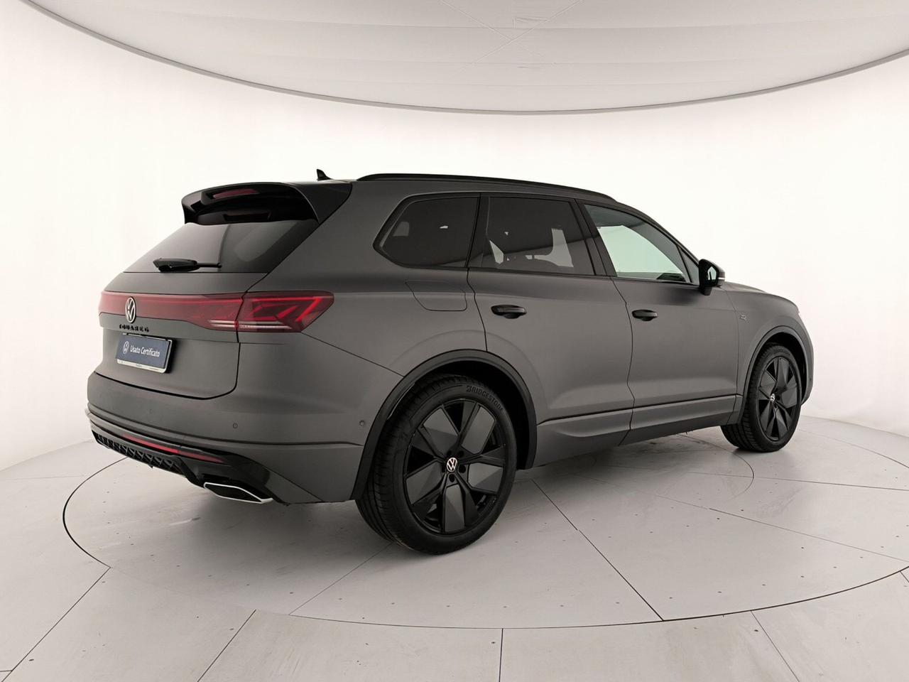 Volkswagen Touareg 3.0 v6 tdi scr r-line 231cv auto