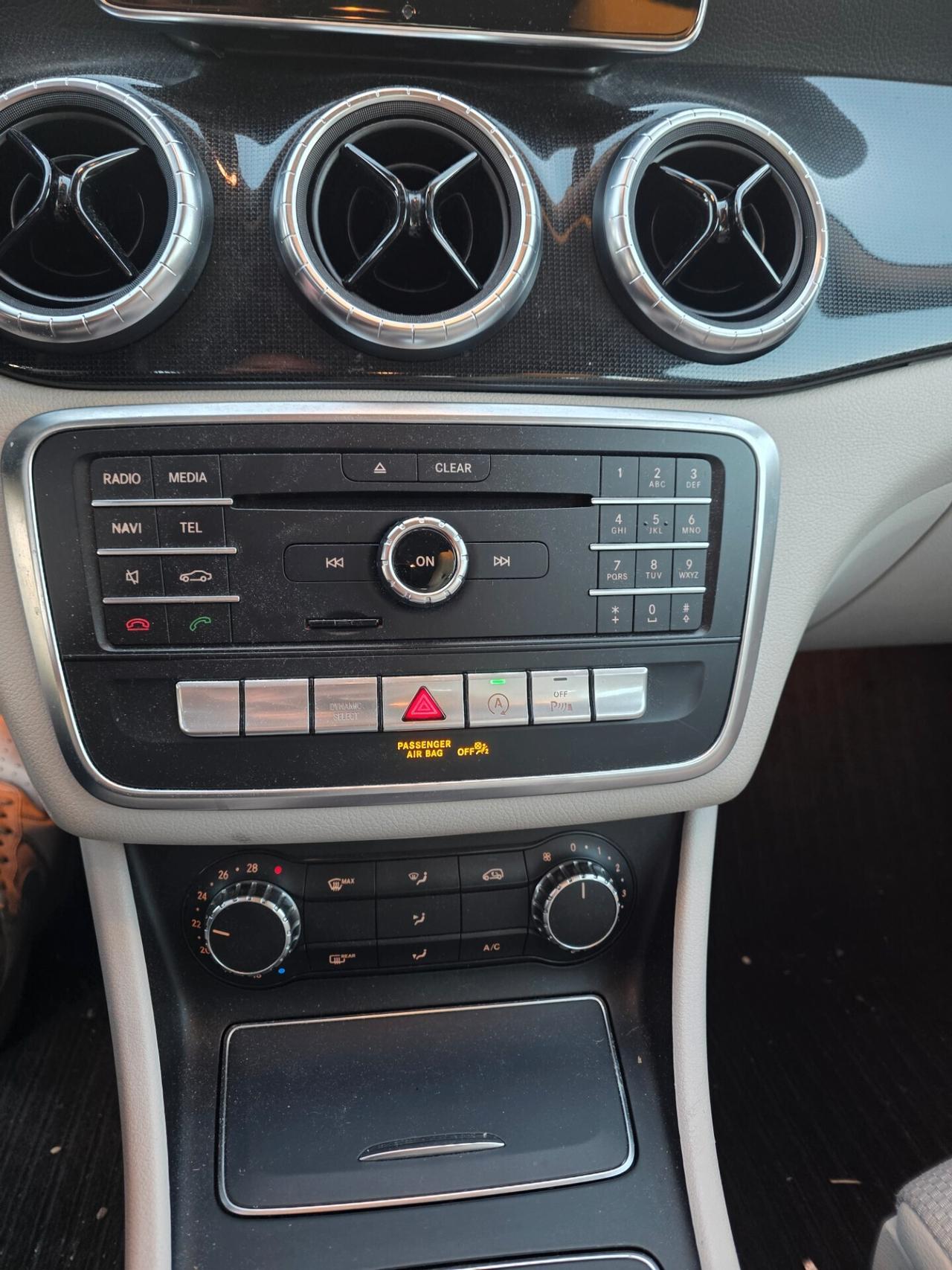 Mercedes-benz CLA 200 d Automatic Premium