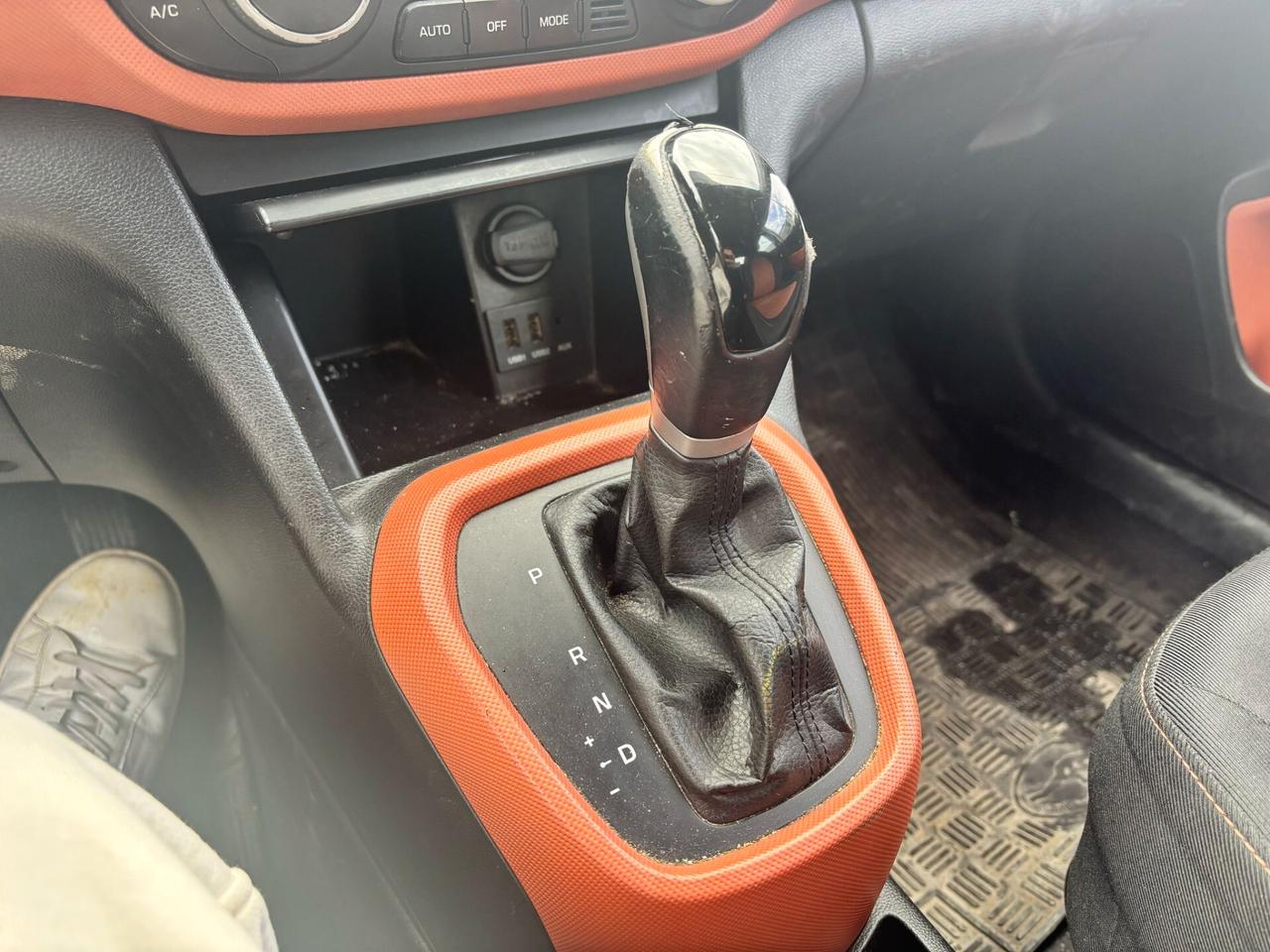 Hyundai i10 CAMBIO AUTOMATICO / GPL