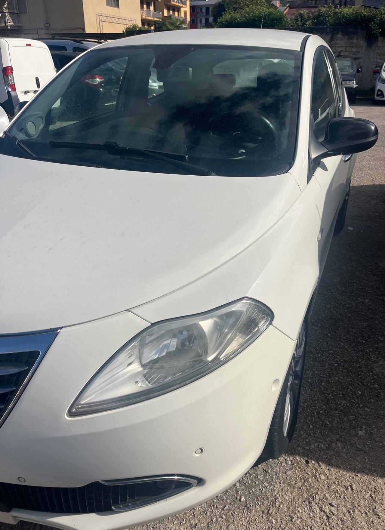 Lancia Ypsilon 1.3 MJT 16V 95 CV 5 porte S&S Gold