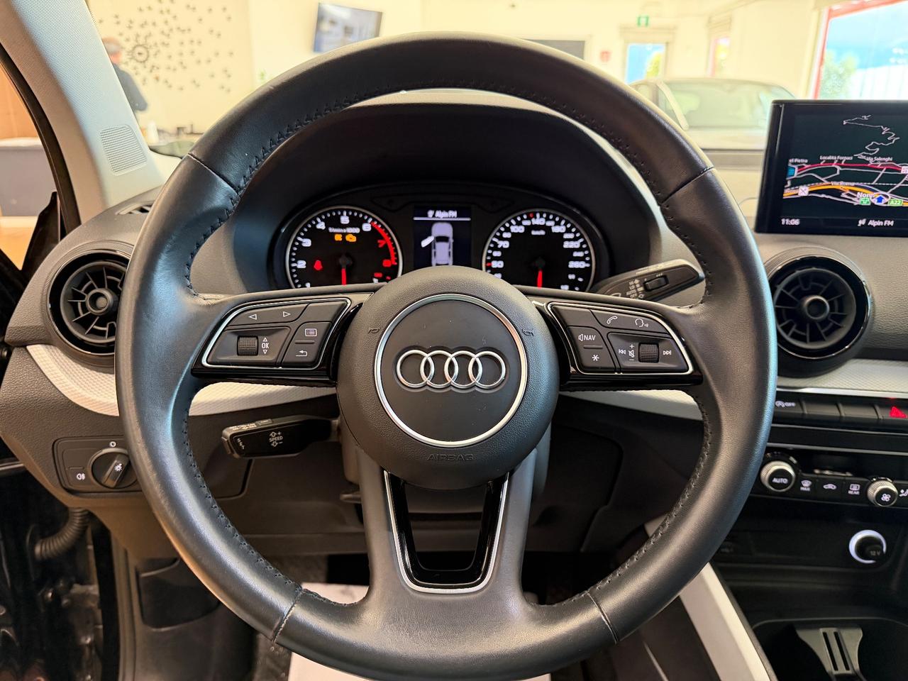 Audi Q2 30 TFSI Business Design - SOLO 80.000 KM