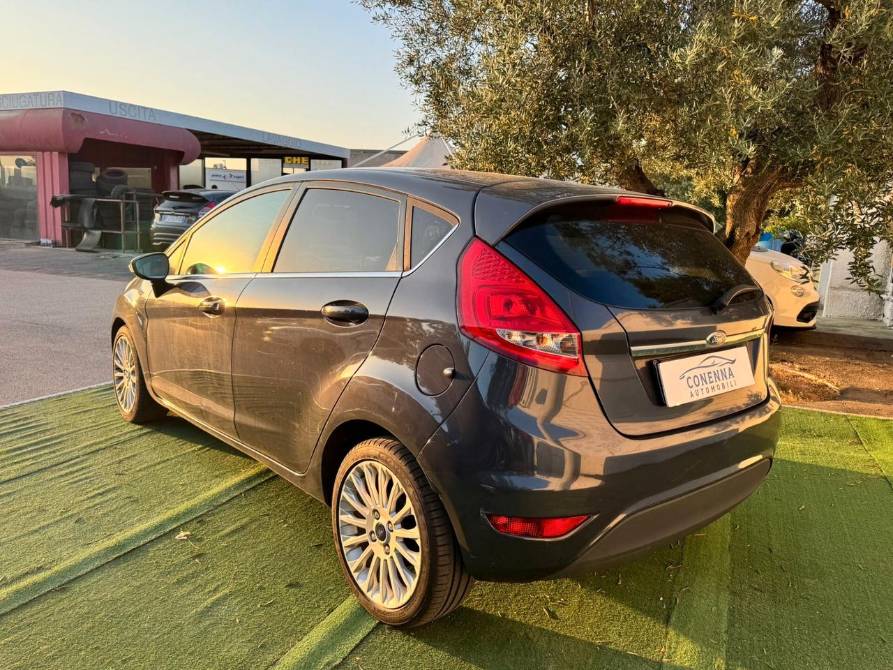 Ford Fiesta 1.4 16V 5p. Bz.- GPL Titanium