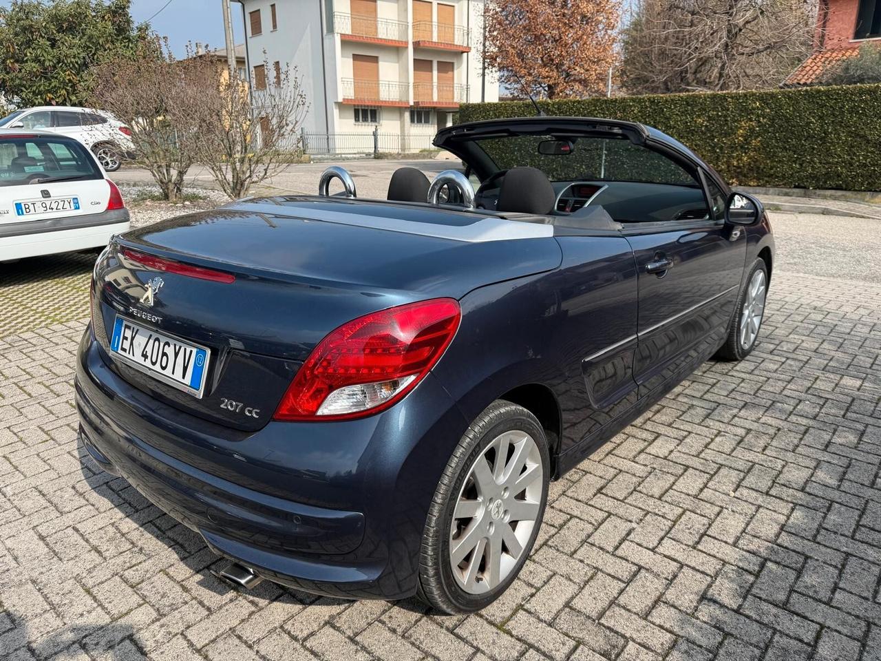 Peugeot 207 1.6 VTi 120CV CC Allure