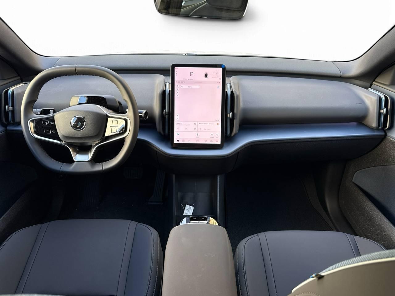 VOLVO EX30 Plus P5 Electric