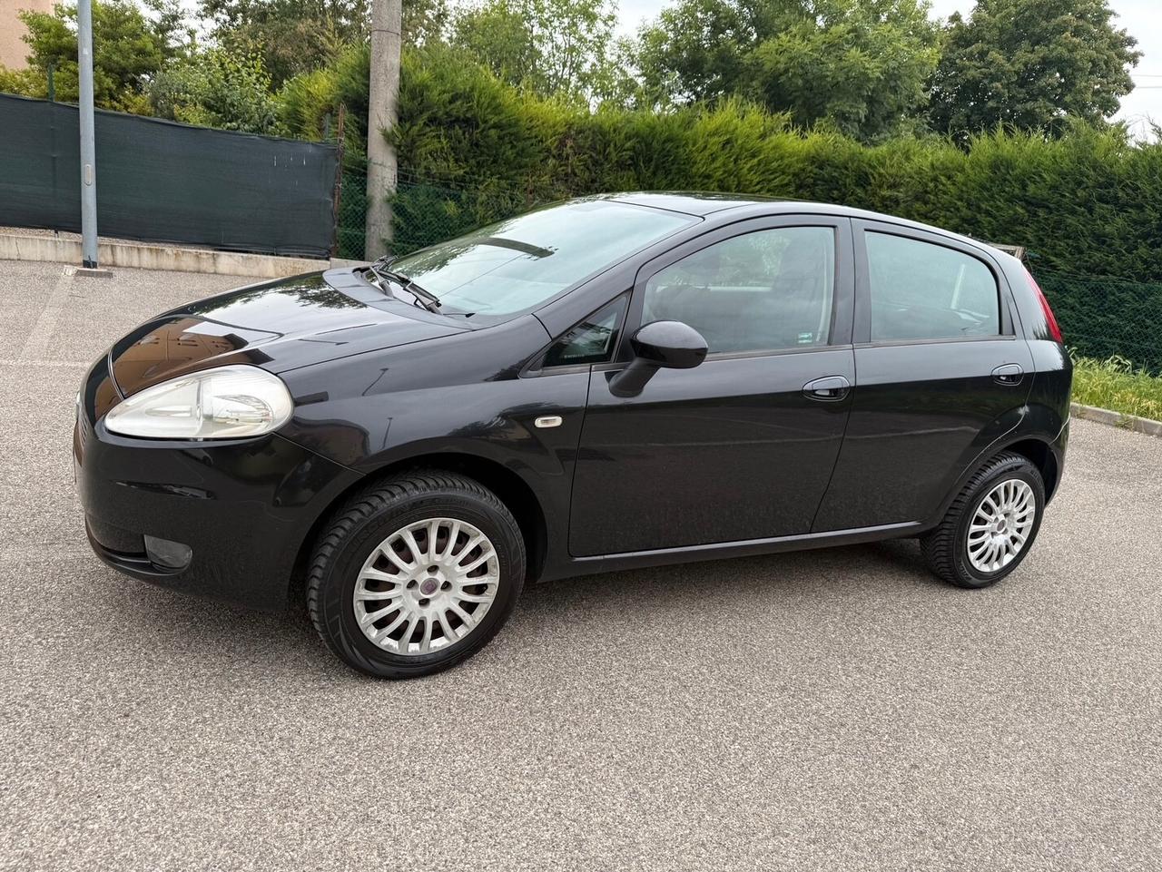 Fiat Grande Punto 1.4 METANO - NEOPATENTATI - 12 MESI DI GAR. -