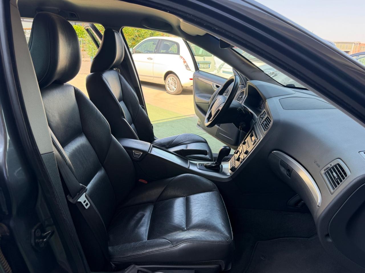 Volvo V70/XC70 V70 2.4 D5 20V (185CV) cat Summum