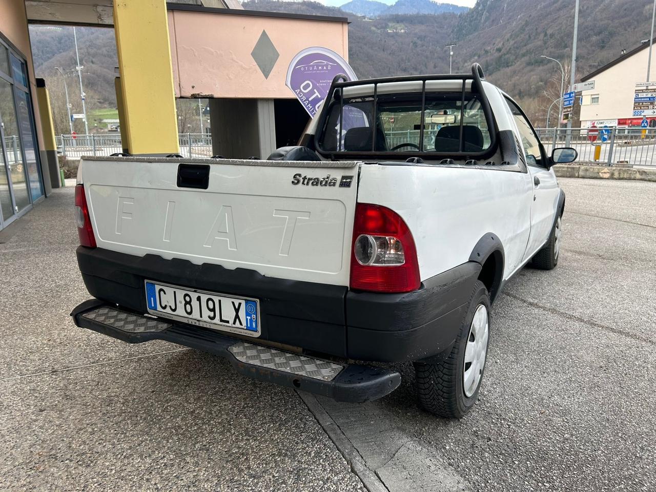 Fiat Strada 1.9 JTD Pick-up
