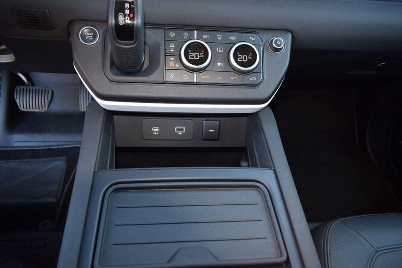 Land Rover Defender Defender 110 3.0D I6 200 CV AWD Auto SE