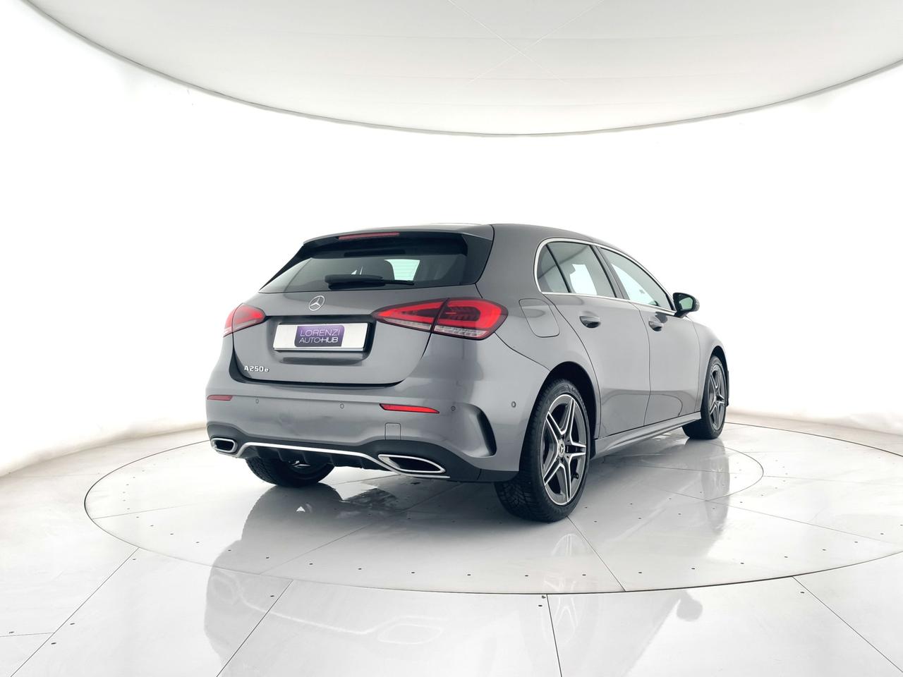 Mercedes-Benz A 250 e phev (eq-power) Premium auto CAMERA+APP CONNECT+C18"