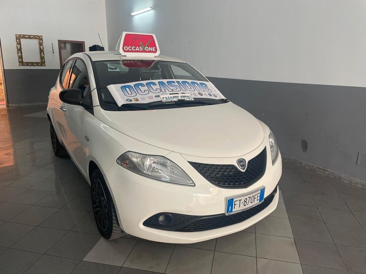 Lancia Ypsilon 1.2 69 CV 5 porte S&S Platinum