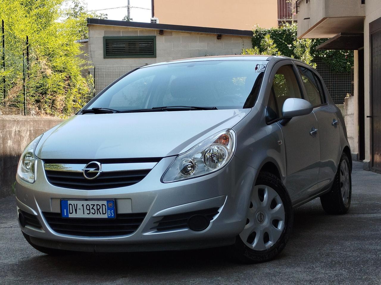 Opel Corsa 1.2 BENZINA 80cv / 50.000km / Neop.