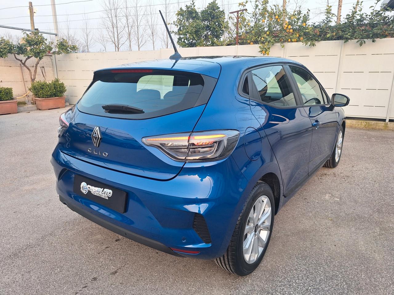 Renault Clio EVOLUTION 1.0 TCe 90cv NAV+RETROCAM. 2025