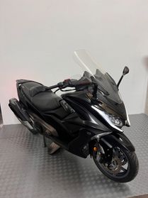 Kymco AK 550