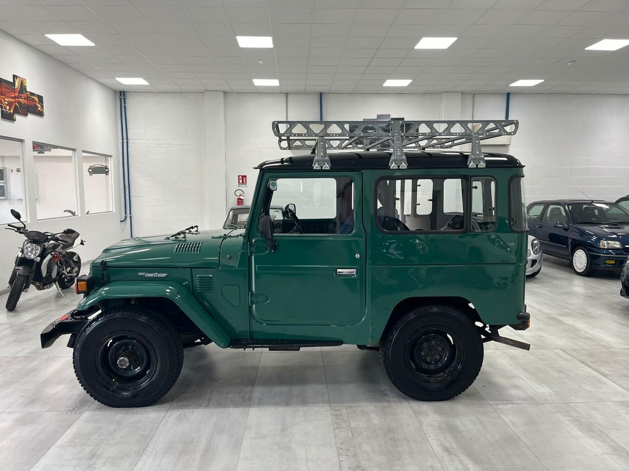 Toyota Land Cruiser BJ 40