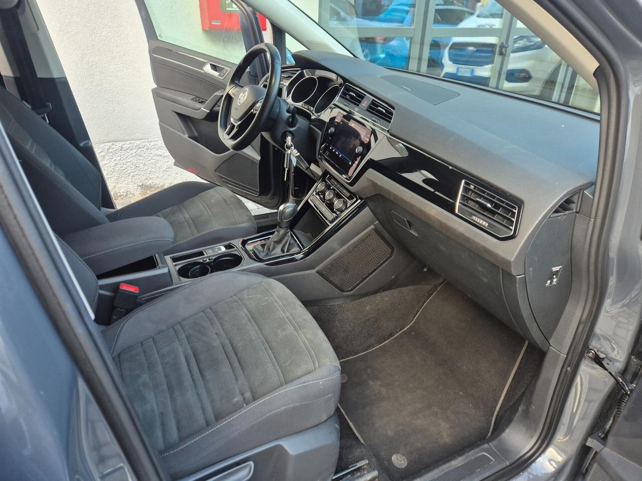 Volkswagen Touran 1.5 TSI ACT HIGHLINE DSG 7 POSTI