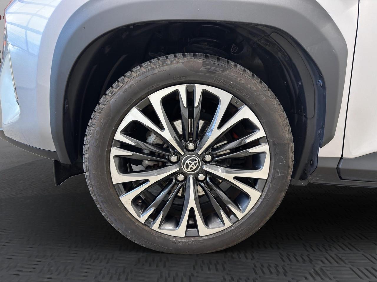 Toyota Yaris Cross 1.5h Lounge fwd 116cv e-cvt