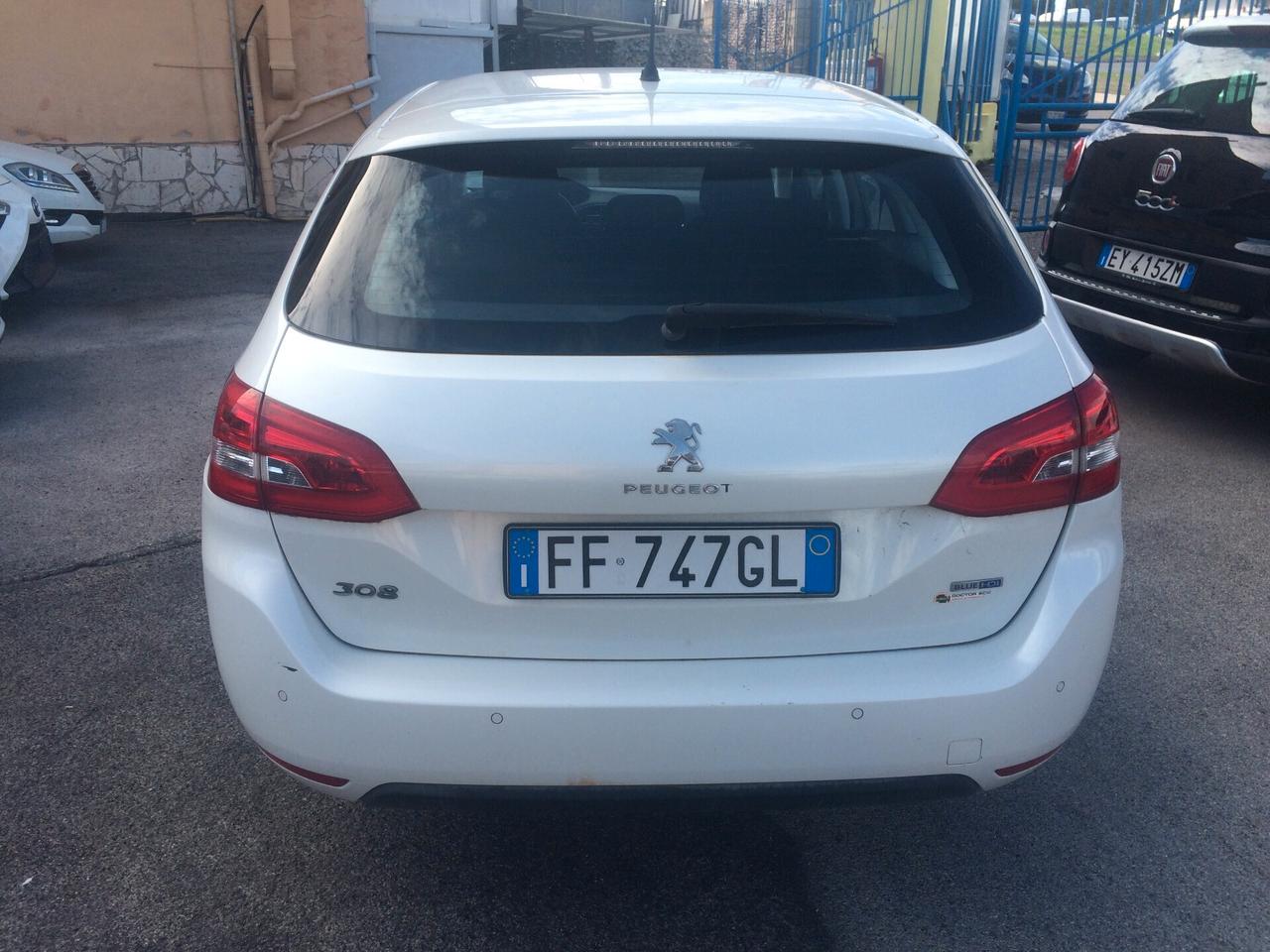 Peugeot 308 BlueHDi 120 S&S SW Allure tagliandata !!!