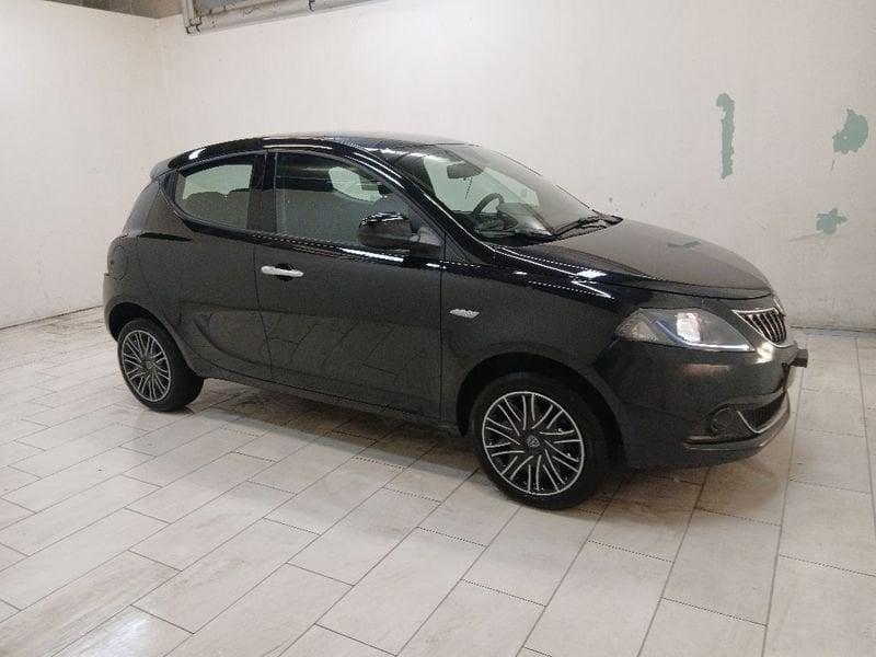 Lancia Ypsilon 1.0 firefly hybrid Gold s&s 70cv 5p.ti