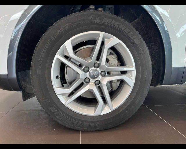 AUDI Q5 35 TDI quattro S tronic Business Design