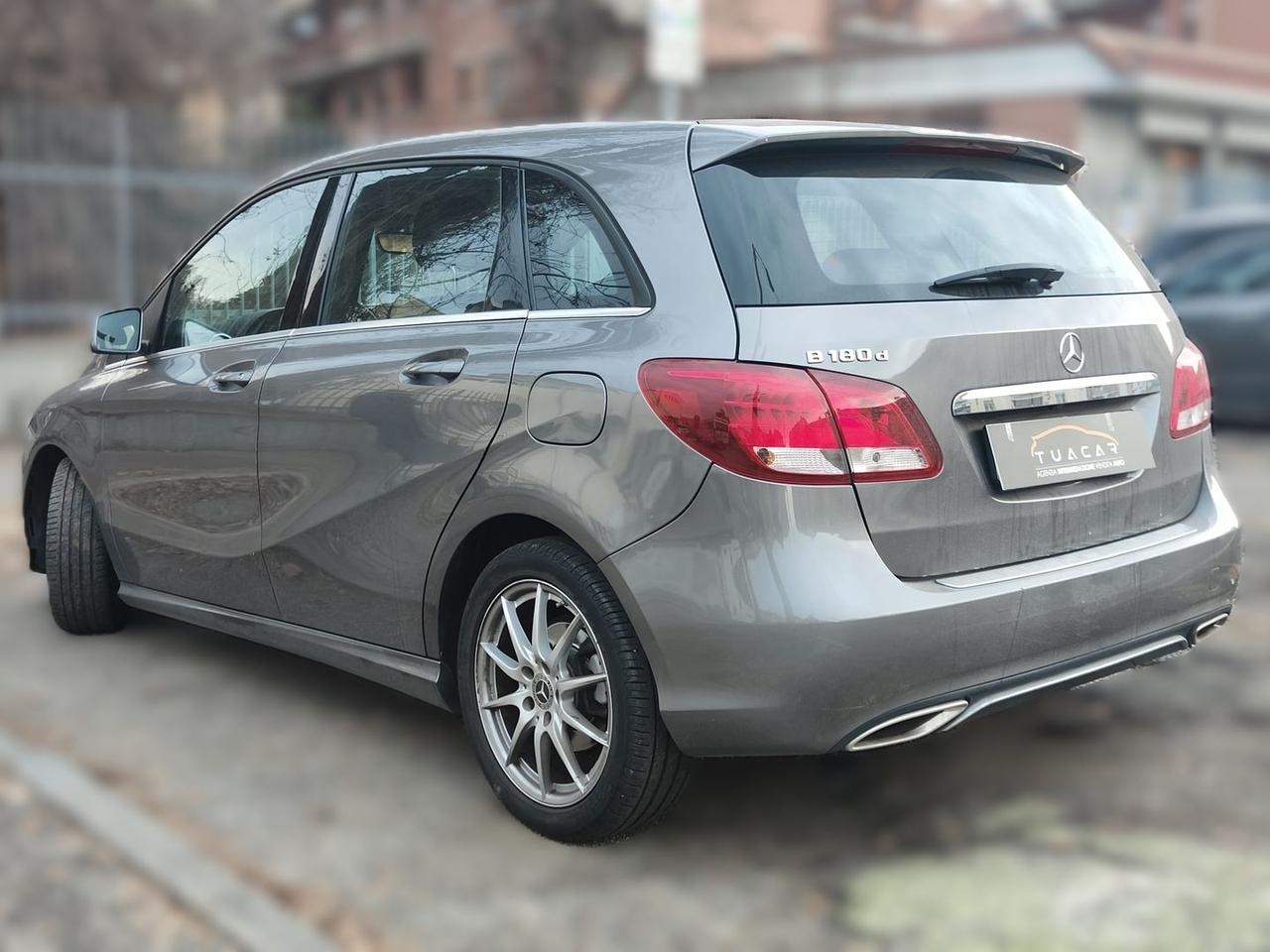 Mercedes-Benz B 180 Premium #8628