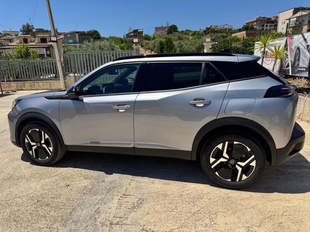 Peugeot 2008 PureTech 100 S&S Allure