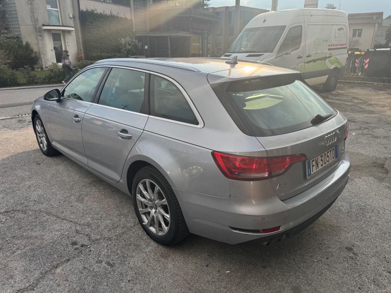 Audi A4 2.0 TDI 150 CV ultra Business