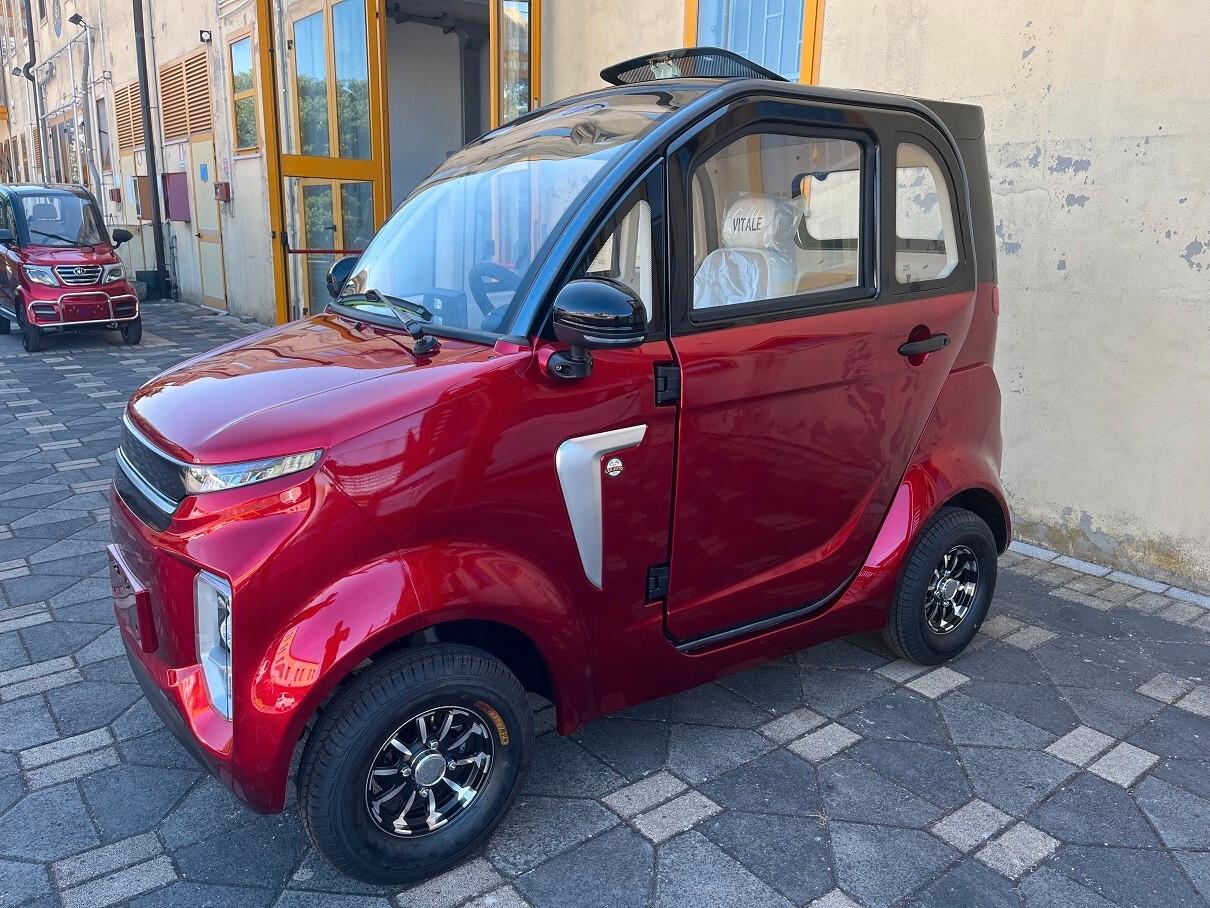 DELTA Plus scooter cabinato anziani/disabili microcar