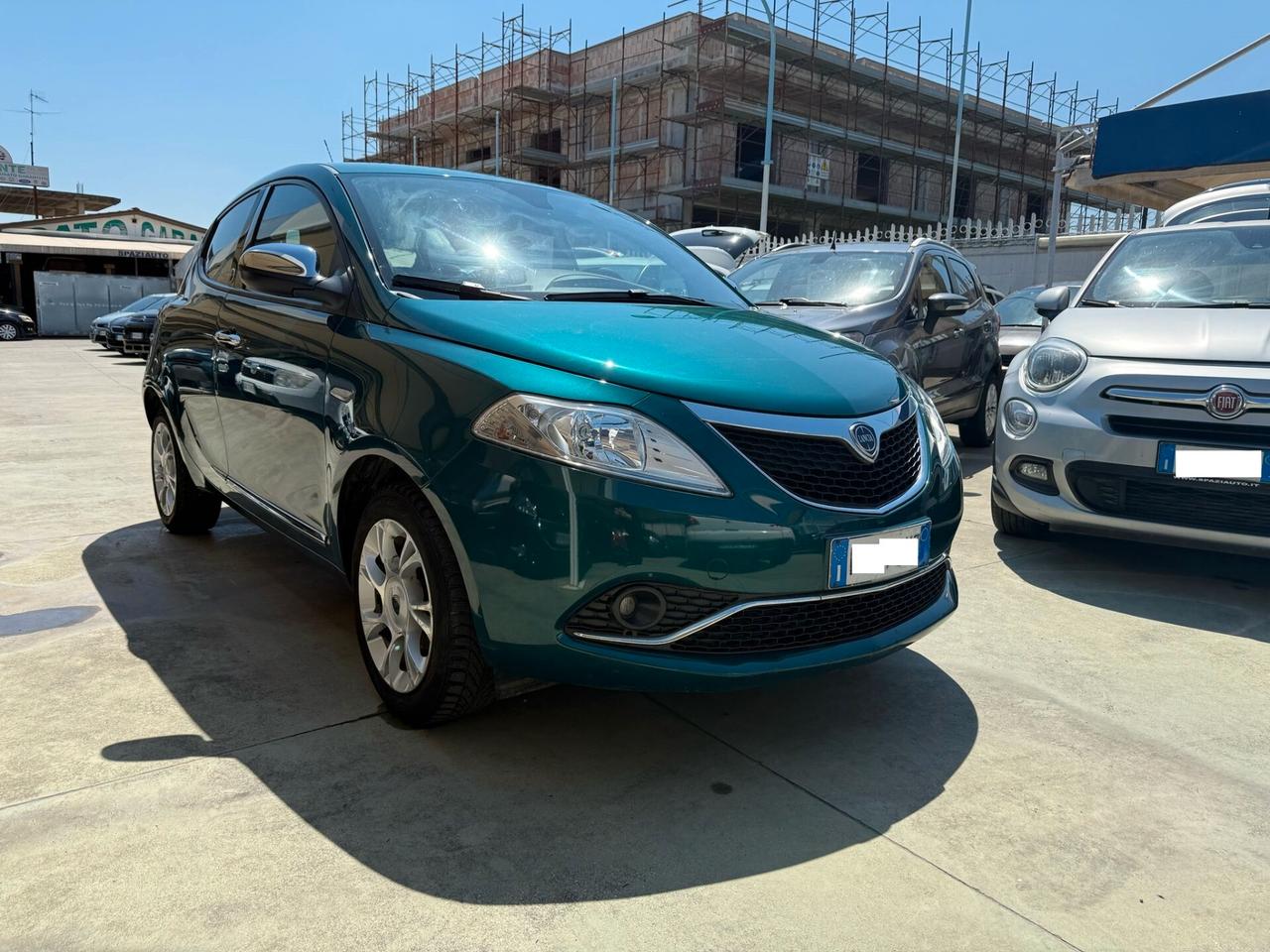 LANCIA NEW YPSILON 1,2 B/GPL