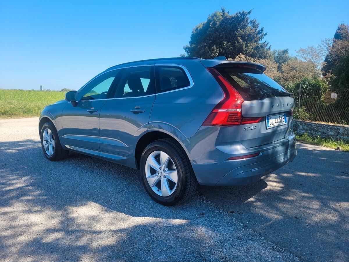 Volvo XC 60 B4 (d) AWD automatico Core