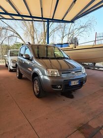 Fiat Panda 1.3 M.JET 4x4 CON GANCIO TRAINO