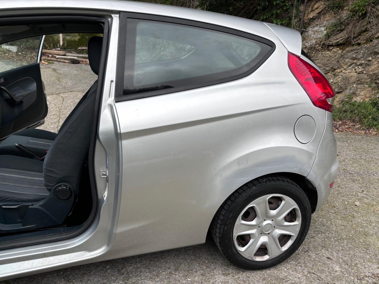 Ford Fiesta Fiesta+ 1.2 82CV 3 porte