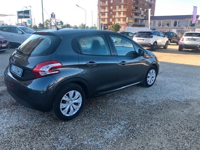 Peugeot 208 1.4 HDi 68 CV 5 porte Access