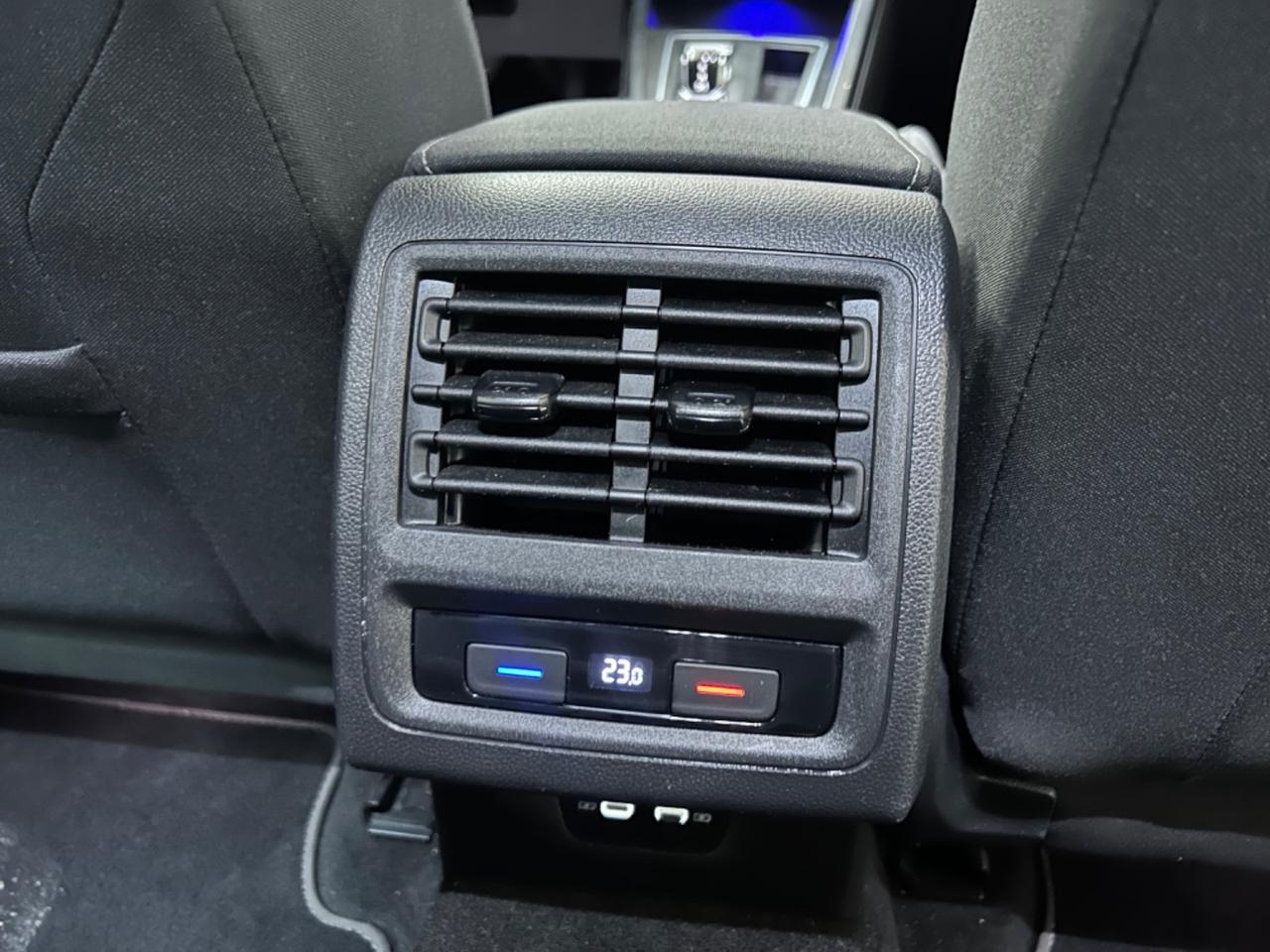 Volkswagen Golf 1.4 TSI eHYBRID 204 CV DSG Style