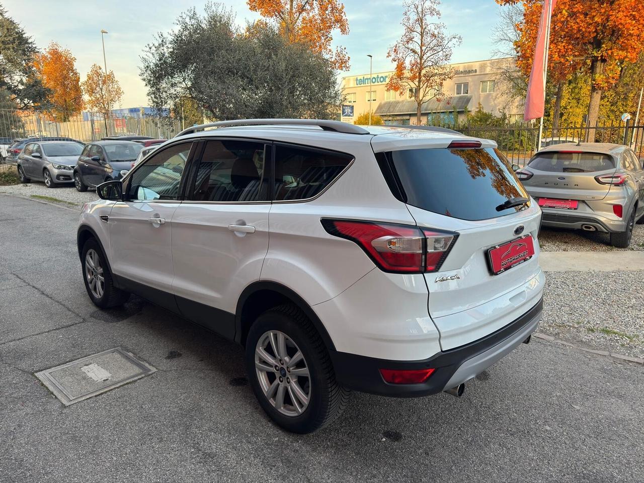 Ford Kuga 1.5 TDCI 120CV 2WD Titanium