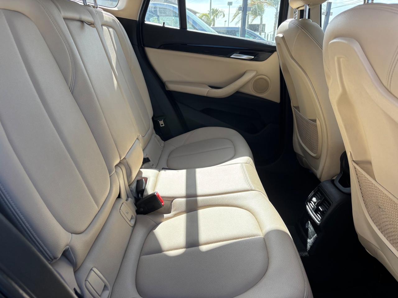 Bmw X1 sDrive18d xLine