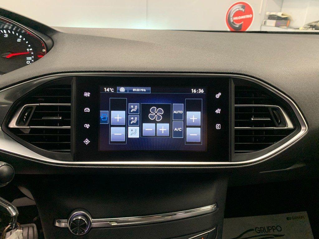 Peugeot 308 5 Porte 1.6 Diesel Automatico EAT6 Business
