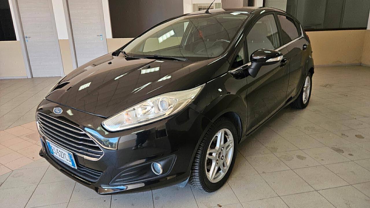 Ford Fiesta 1.5 TDCi 75CV 5 porte Titanium