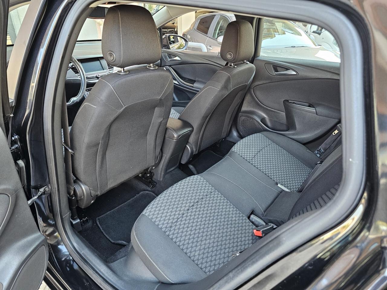Opel Astra 1.6 CDTI EcoFLEX S&S Sports Tourer Cosmo